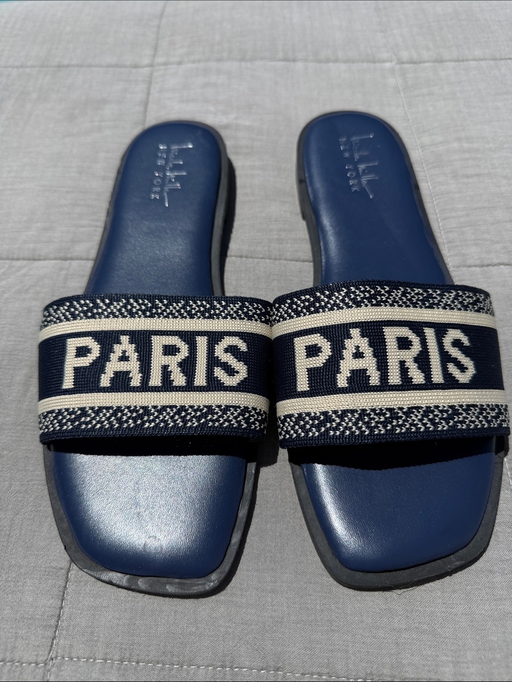 NWOT Nicole Miller Navy and Cream 'PARIS' Slide Sandals